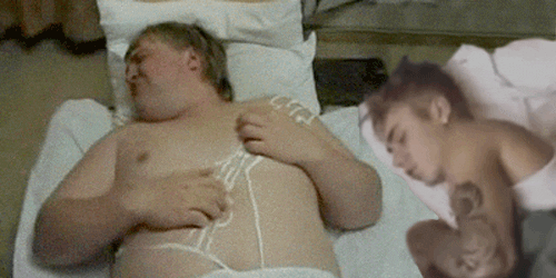 https://media.giphy.com/media/5caP9z4uiR7DW/giphy.gif