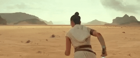 Look Behind Daisy Ridley GIF - Find & Share on GIPHY