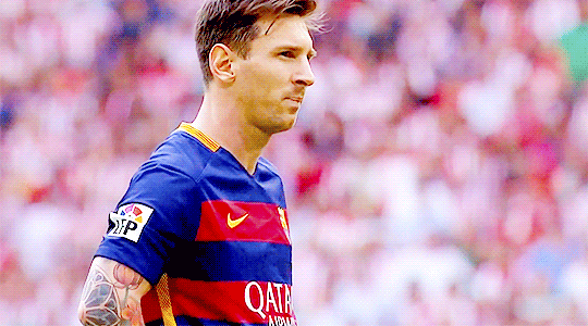 Lionel Messi Gif : Lionel Messi GIF - Find & Share on GIPHY - Free kick