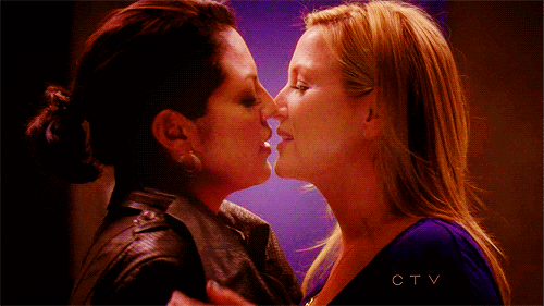Greys Anatomy Kiss Find And Share On Giphy