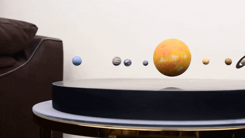 太陽と惑星が磁力で浮かぶ（出典：Indiegogo）