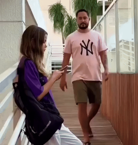 giphy.gif