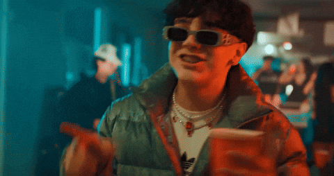 Xavi cantando un corrido para subirse a una tendencia en TikTok.- Blog Hola Telcel