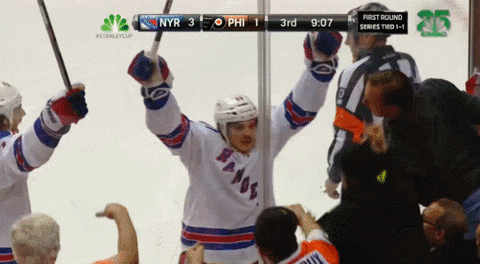 Laugh Fans GIF - Find & Share on GIPHY