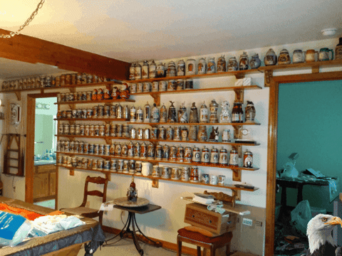 Steins on the walls – display room photo 2