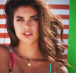 Sara Sampaio GIF - Find & Share on GIPHY