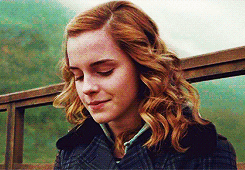 Resultado de imagem para hermione granger gifs smiling