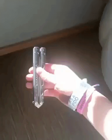 Playing with Butterfly knife in random gifs