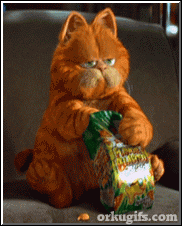 Resultado de imagen para GIF GARFIELD PELICULA COMIENDO