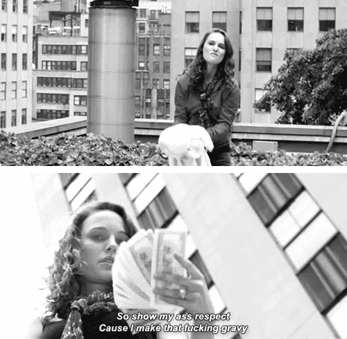 snl woman money natalie portman bag