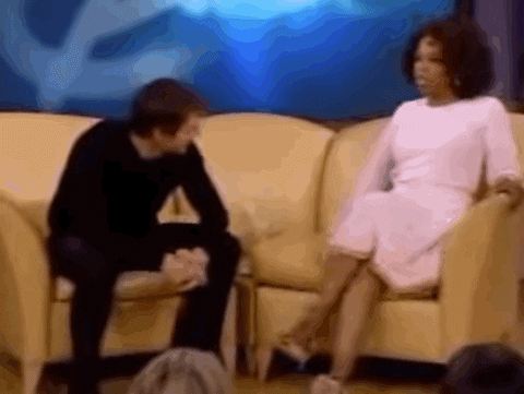 Freddie Highmore revela que se casó y recuerda a Tom Cruise saltando en el sofá