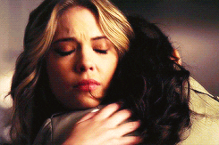 pretty little liars GIF