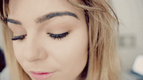 Eyelashes GIF - Find & Share on GIPHY
