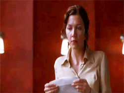 This GIF has everything: maggie gyllenhaal, MAGGIE GYLLENHAAL S!
Maggie Gyllenhaal