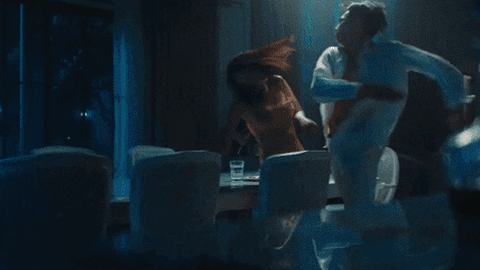 Bạo lực gia đình nhân danh tình yêu và sự thao túng tâm lý độc hại. (Ảnh: Internet)