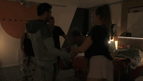 giphy.gif