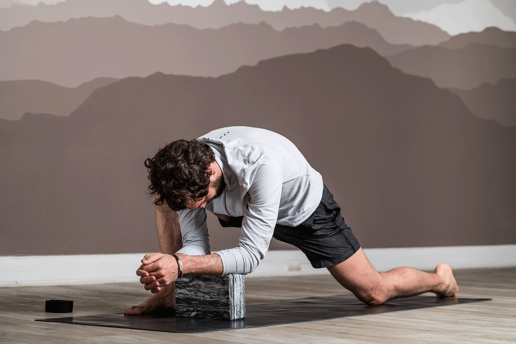 6 Yoga poses for athletes