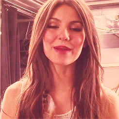 Victoria Justice GIF Find Share on GIPHY