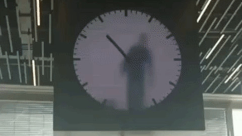 Aweosme clock at a mall in Abu Dhabi