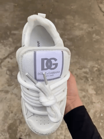 Dolce & Gabbana Dama en acción