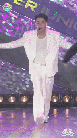 giphy.gif