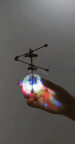 כדור מעופף עם אורות