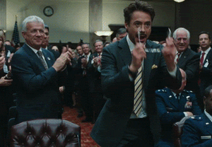 Tony Stark waving bye, disappointing the congress, in IronMan movie