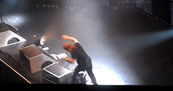 giphy.gif