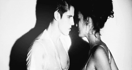 Making Out GIFs - Find & Share on GIPHY