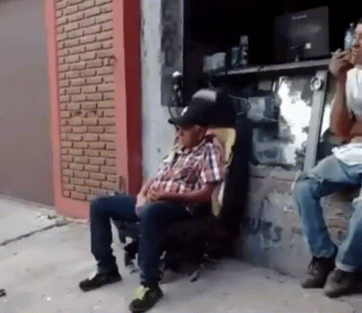 giphy.gif