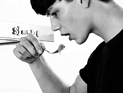  외국 남자모델들 백스테이지 모습.gif | 인스티즈