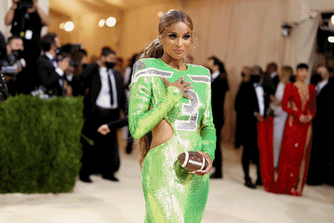 Giphy/Arte com fotos via Getty Images