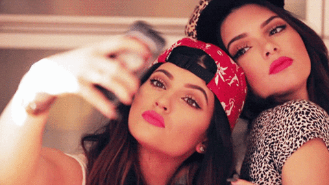 Bella Hadid GIF - Find & Share on GIPHY