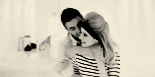 Girl And Boy Hugging Gif Mount Mercy University