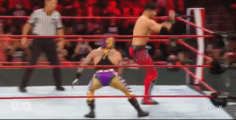 WWE RAW (2 de marzo 2020) | Resultados en vivo | Andrade y Garza vs. Mysterio y Carrillo 44