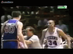 Moses Malone Nba GIF - Find & Share on GIPHY