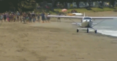 Plane Crash GIFs - Find & Share on GIPHY