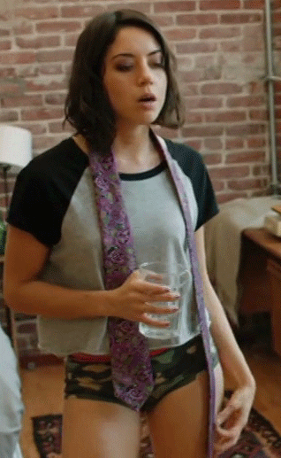 Aubrey Plaza Gif Find Share On Giphy