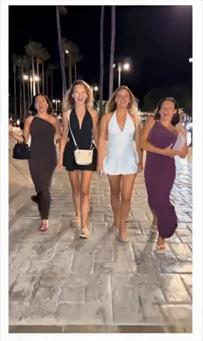 giphy.gif