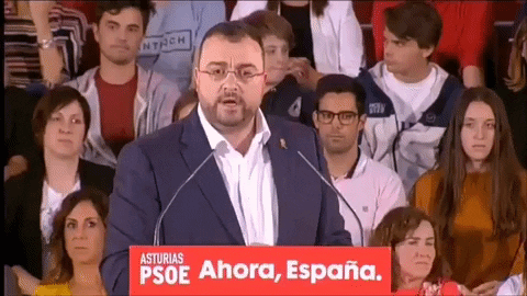 Troll nivel 10 trollea mitin del PSOE