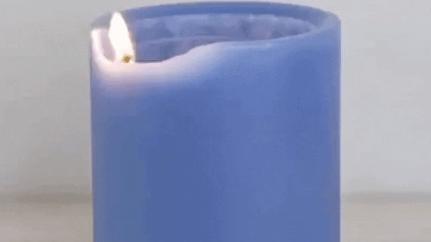 The way this candle burns