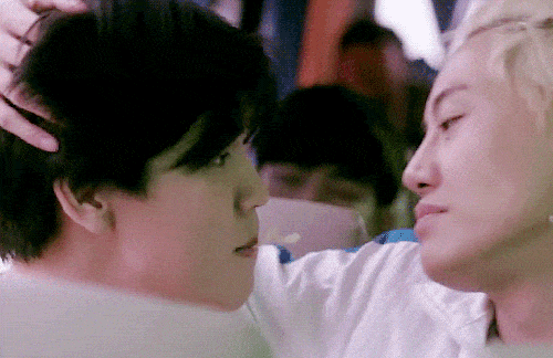 "Phản ứng hóa học" thực sự bùng nổ! (Ảnh: Internet) "Phản ứng hóa học" thực sự bùng nổ! (Ảnh: Internet)