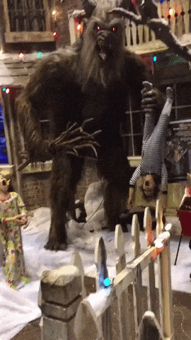 Scariest decoration ever in wow gifs