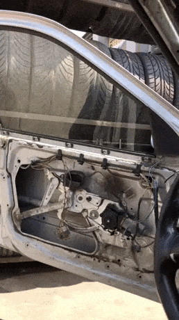 This is how car window works in tech gifs