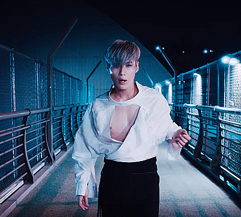 Taemin đầy hấp dẫn trong ca khúc Move. (Nguồn: Internet)