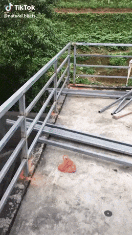 Perfect welding in funny gifs