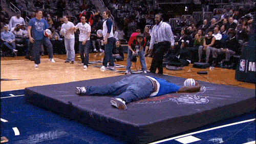 Basketball Dunk Applause GIF - Find & Share on GIPHY