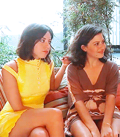 Aubrey Plaza GIF - Find & Share on GIPHY