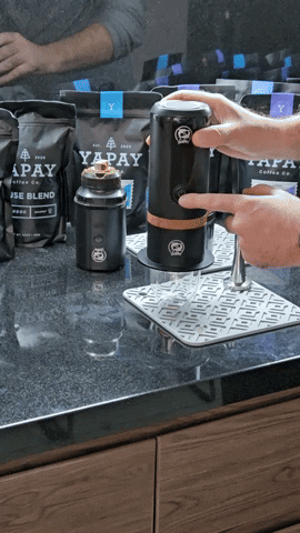 Electric Coffee Grinder: Cafetera Por Goteo y Molino Eléctrico Incorporado  (100% Portátil) - Kaffe Inka