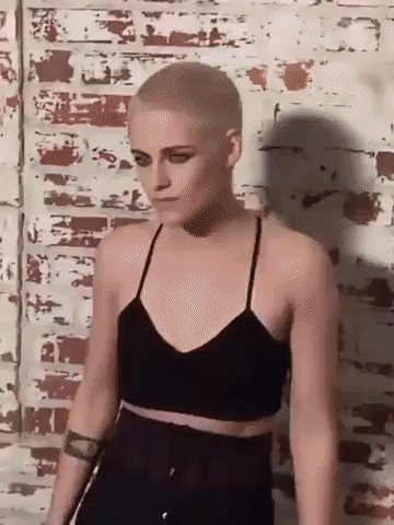 Kristen Stewart forgets she has short hair in hollywood gifs